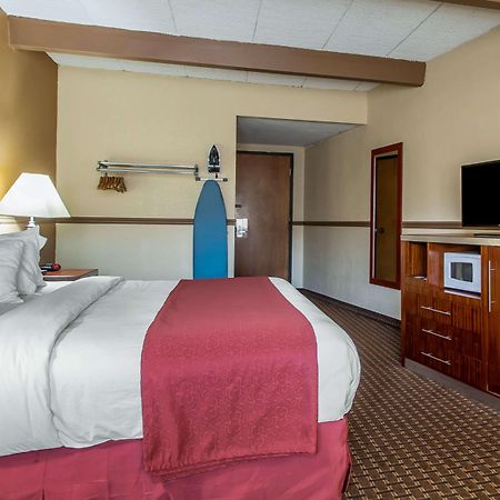 Quality Inn East Dubuque Exteriör bild