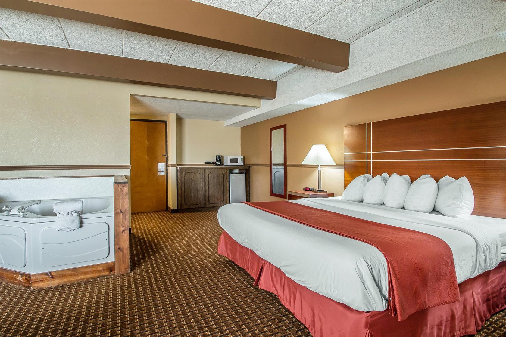 Quality Inn East Dubuque Exteriör bild