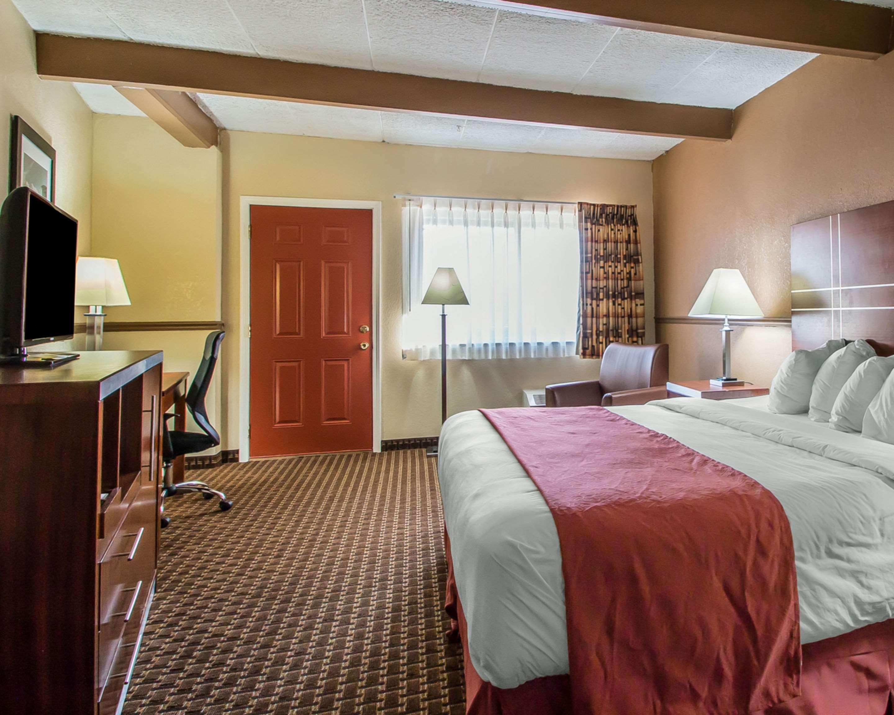 Quality Inn East Dubuque Exteriör bild