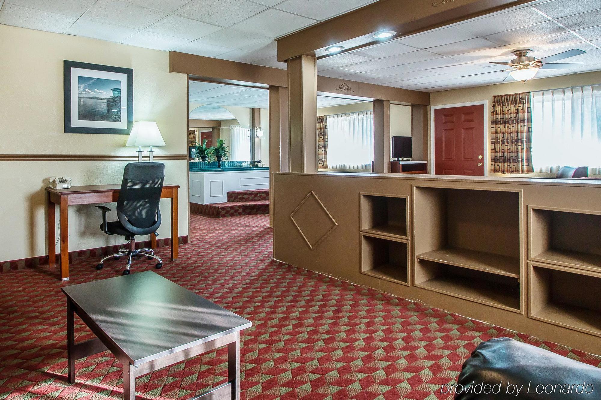 Quality Inn East Dubuque Exteriör bild