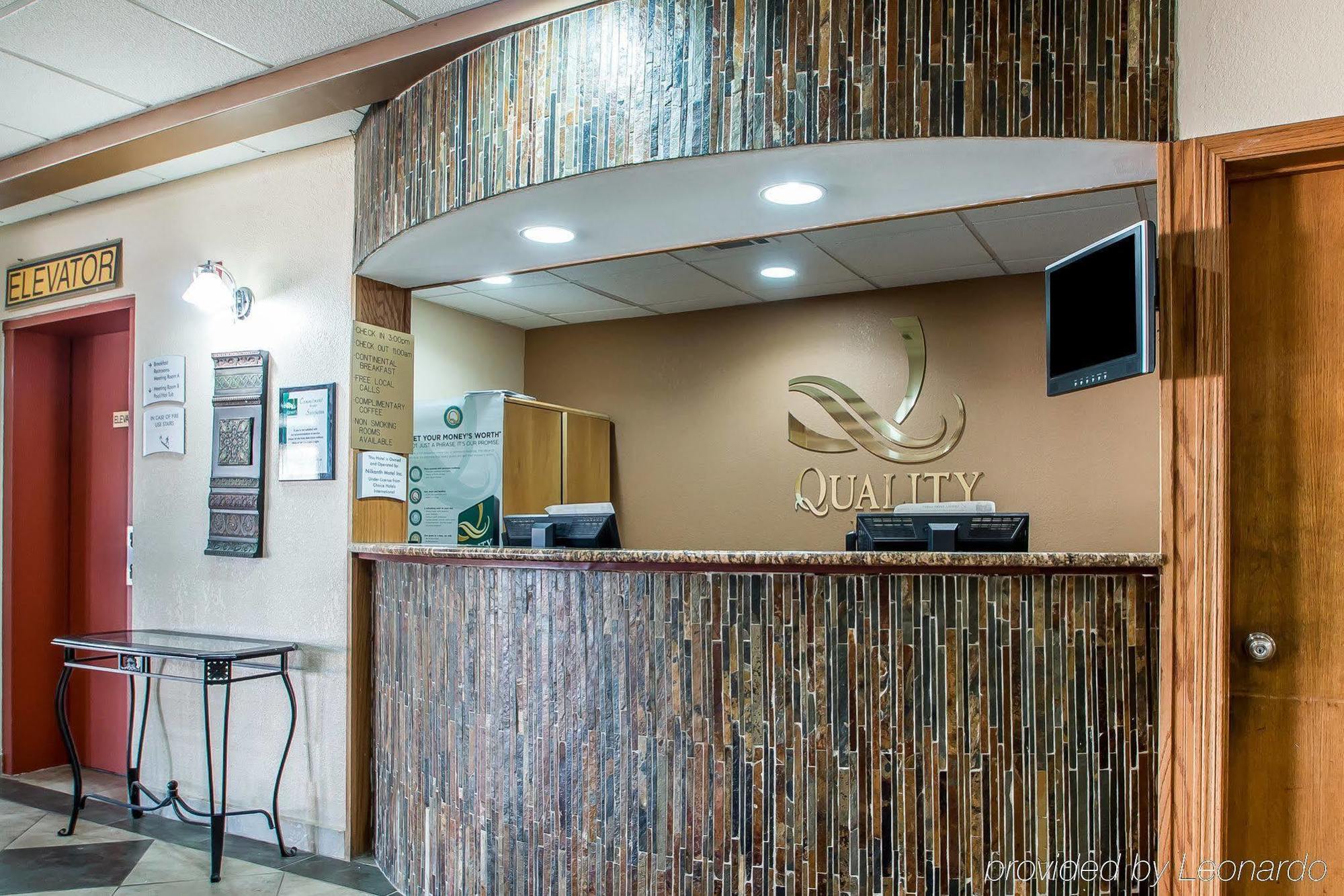 Quality Inn East Dubuque Exteriör bild