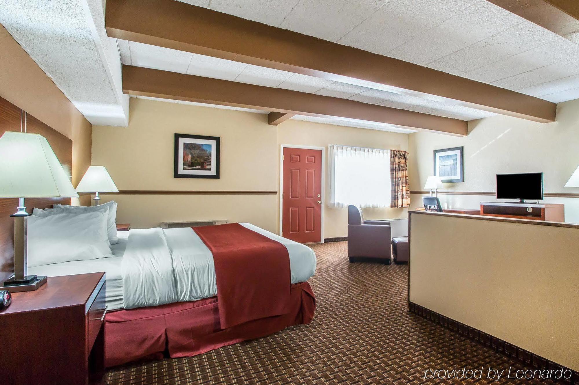Quality Inn East Dubuque Exteriör bild
