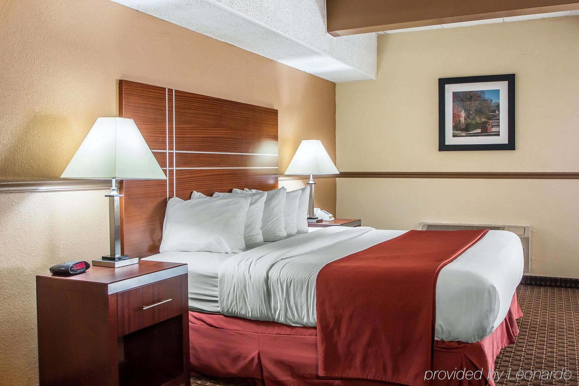 Quality Inn East Dubuque Exteriör bild