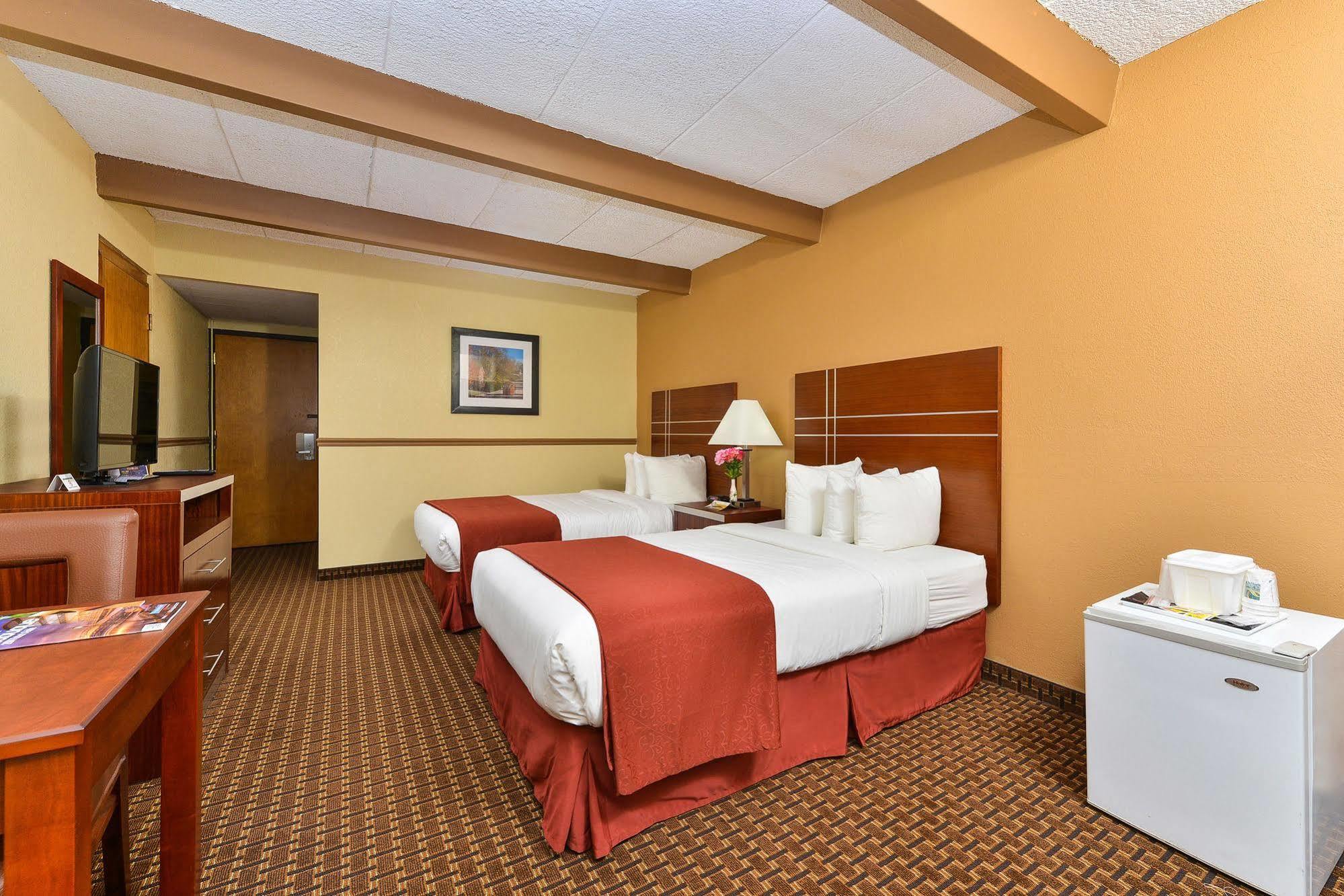 Quality Inn East Dubuque Exteriör bild